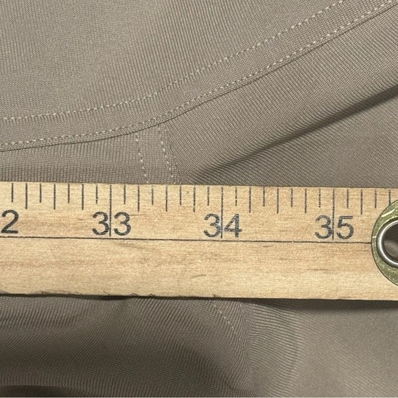 Lululemon ABC Pant Classic Chino Men Sz 36x33” Stretch Casual Tofino Sand - Picture 8 of 11